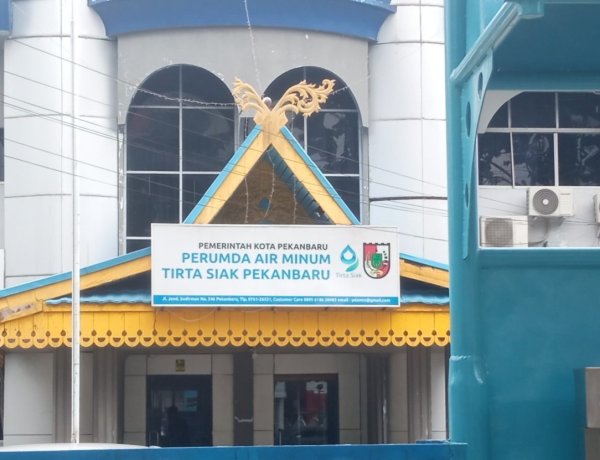 TDS Dan pH Memenuhi Standar, Perumdam Tirta Siak Klaim Kualitas Air Setara Dengan Air Minum Kemasan