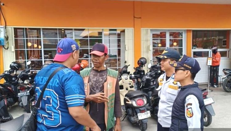 Intimidasi Pengemudi Ojol Di Jalan Riau, Dishub Pekanbaru Pecat Jukir Nakal Di Sushi Yay