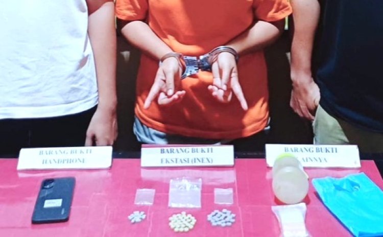 Bongkar Jaringan Narkoba Di Rohil, Polisi Ringkus IRT Pemilik 61 Butir Pil Ekstasi