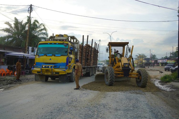 Perbaiki Jalan Simpang Minas–Simpang Tualang Timur, Pemprov Riau Gandeng PT PHR dan PT Arara Abadi