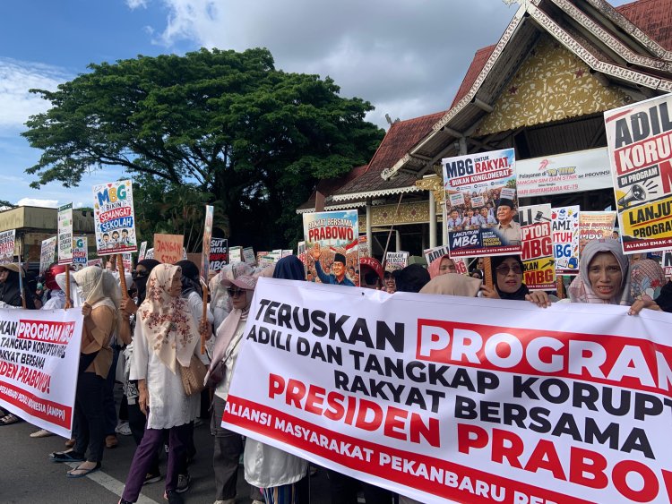 Desak Program MBG Tetap Dilanjutkan, Ribuan Emak-emak Gelar Aksi Damai Di MTQ Pekanbaru