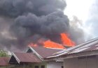 Kebakaran Hebat Melanda Tembilahan Hilir, Dua Rumah Warga Ludes Dilahap si Jago Merah