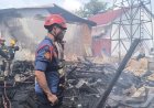 Kebakaran Hebat Melanda Pasar Sukaramai Pekanbaru, 12 Petak Rumah Ludes Dilalap Si Jago Merah