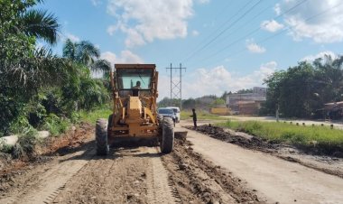 Utamakan Keselamatan Pengguna Jalan, Pemprov Riau Perbaiki Jalan Petapahan-Gelombang Bertahap