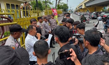 Desak Aktivitas Di Lahan Sengketa Segera Dihentikan, Keluarga Ahli Waris Geruduk Kantor Surya Dumai