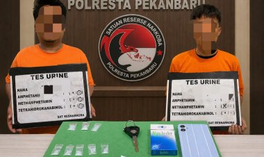 Bongkar Peredaran Narkoba Lewat Undercover Buy, Polresta Pekanbaru Amankan Dua Pria Di Kampung Terendam