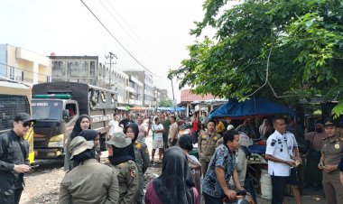 Demi Perbaikan Jalan Dan Drainase, Pemko Pekanbaru Minta PKL Segera Pindah Dari Jalan Teratai