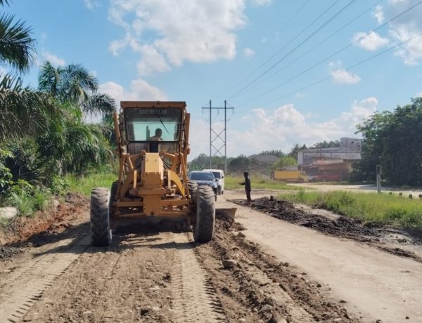 Utamakan Keselamatan Pengguna Jalan, Pemprov Riau Perbaiki Jalan Petapahan-Gelombang Bertahap