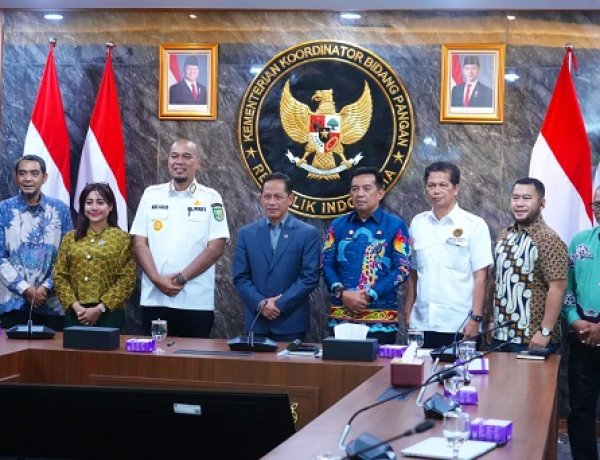 Kunjungi Wamenko Pangan, Bupati Inhu Perjuangkan Revitalisasi Pasar Hingga Pengelolaan Lahan Eks PKH