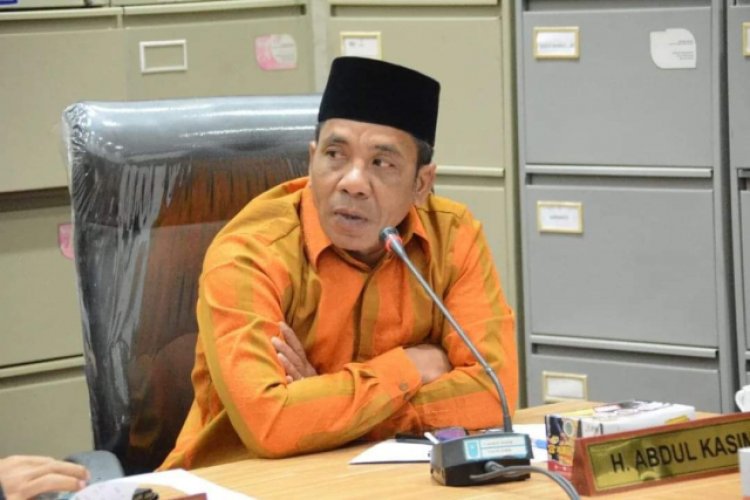 Soroti Kasus Mark Up Seragam Sekolah, DPRD Riau Usul Orang Tua Bebas Pilih Tempat Pembelian