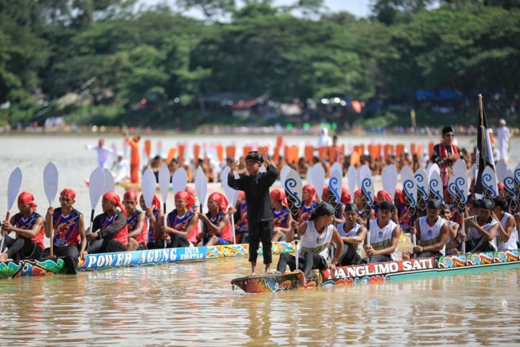 Semarakkan Event Pacu Jalur Nasional 2026, Plt Gubernur Riau Pastikan Setiap Jalur Terima Bantuan Rp1 Juta