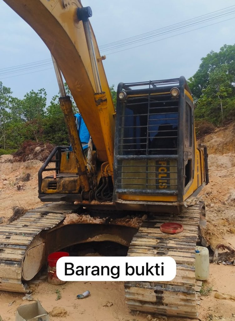 Bongkar Tambang Galian C Ilegal Di Kerumutan, Polres Pelalawan Sita Excavator Komatsu