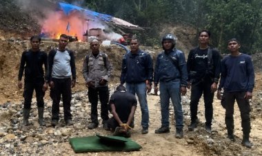 Bongkar PETI Di Kampar Kiri Hulu, Polisi Amankan Operator Ekskavator