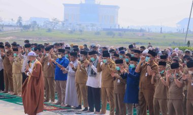 Masih Diselimuti Asap Karhutla, Pemko Pekanbaru Gelar Salat Istisqa Mohon Hujan Segera Turun