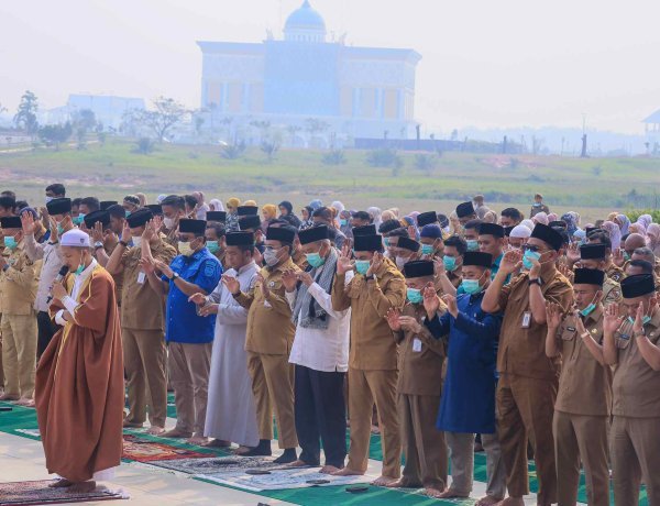Masih Diselimuti Asap Karhutla, Pemko Pekanbaru Gelar Salat Istisqa Mohon Hujan Segera Turun