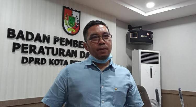 Soroti PKL Berjualan Di Bahu Jalan, DPRD Pekanbaru Dorong Sentra Pedagang Di Tiap Kecamatan