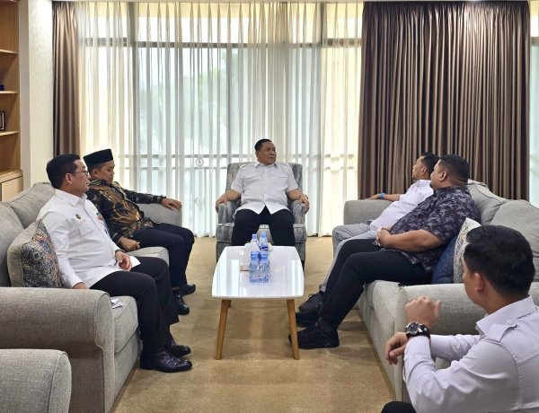 Dorong Keselarasan Program Kerja, Pimpinan DPRD Pekanbaru Temui Plt Gubernur Riau