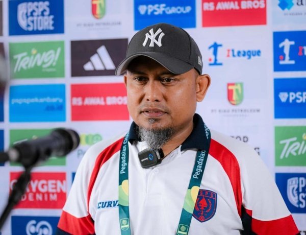 Waspadai Ancaman Adhyaksa Bekasi, Akhyar Ilyas Tak Ingin PSPS Pekanbaru Terlena Dengan Status Pemuncak Klasemen Sementara