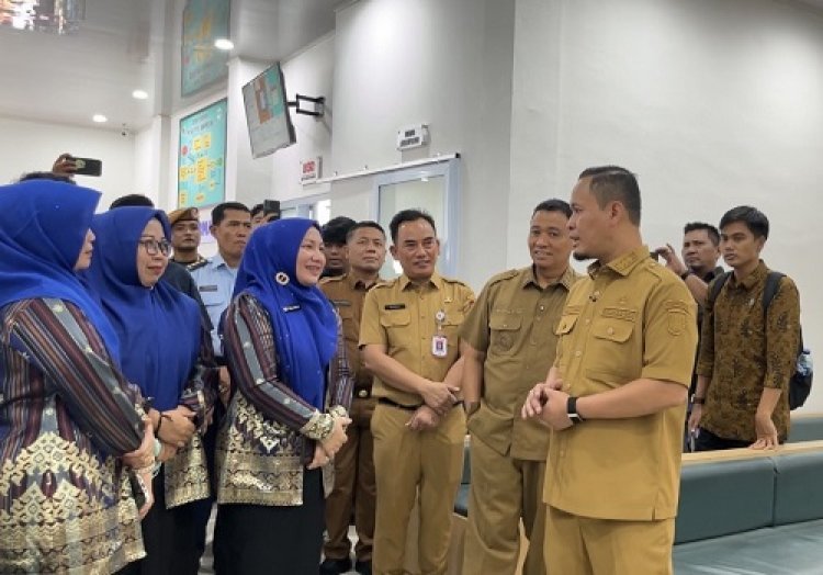 Kabut Asap Ancam Kesehatan Warga, Pemko Pekanbaru Sediakan 75 Ribu Masker Gratis Di 21 Puskesmas